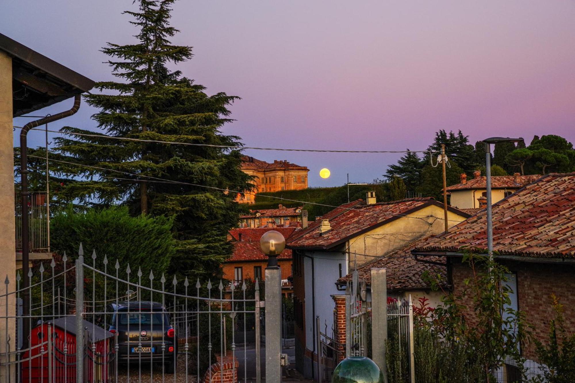 Vista Langhe - Cerratohouses Guarene Dış mekan fotoğraf