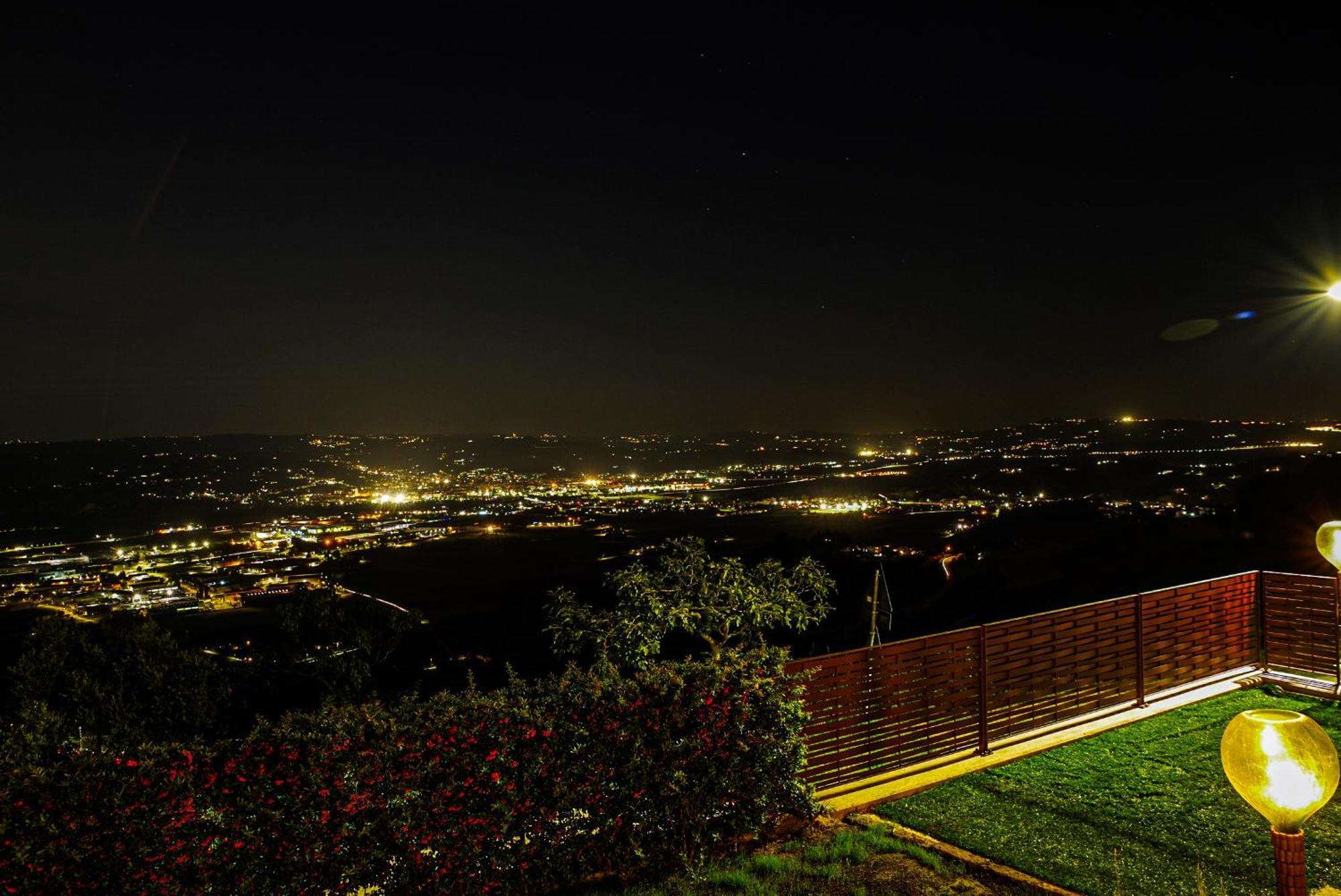 Vista Langhe - Cerratohouses Guarene Dış mekan fotoğraf